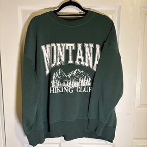 Green Graphic Crewneck Sweatshirt Small Oversized Cozy Pullover